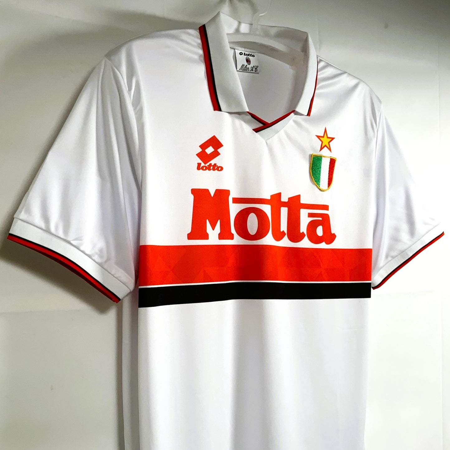 AC Mailand 1993-94, Auswärts-Trikot