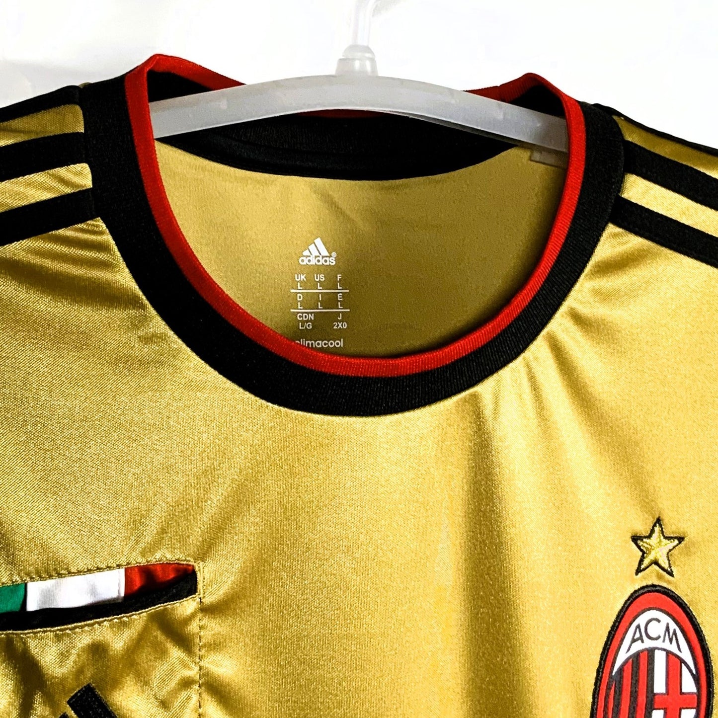 AC Mailand 2013-14, Drittes Trikot, 45 Mario Balotelli