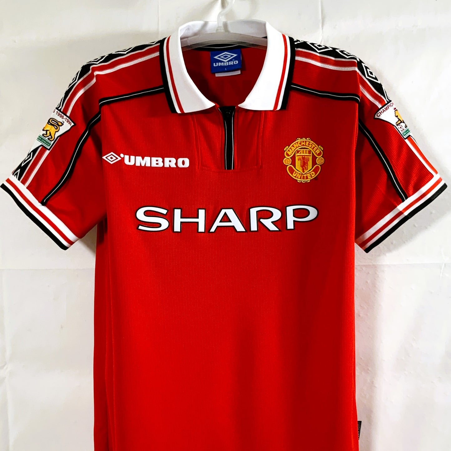 Manchester United 1998–2000, 7 David Beckham, Heim-Trikot