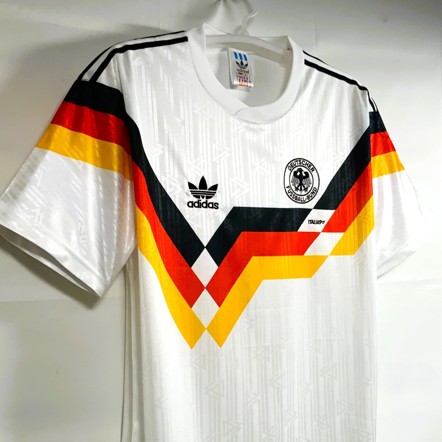 DFB Deutschland 1990, Heim-Trikot, 3 Andreas Brehme