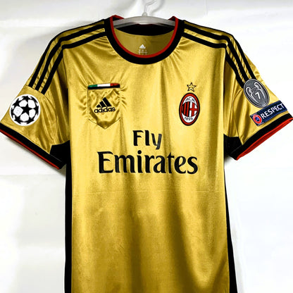 AC Mailand 2013-14, Drittes Trikot, 45 Mario Balotelli