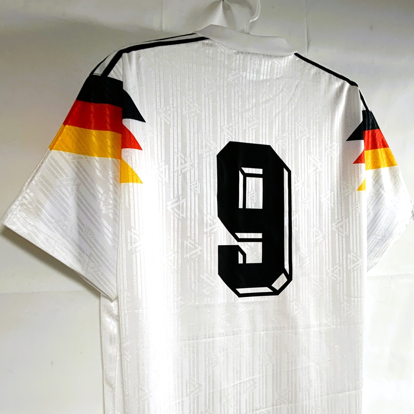 DFB Deutschland 1990, Heim-Trikot, 9 Rudi Völler