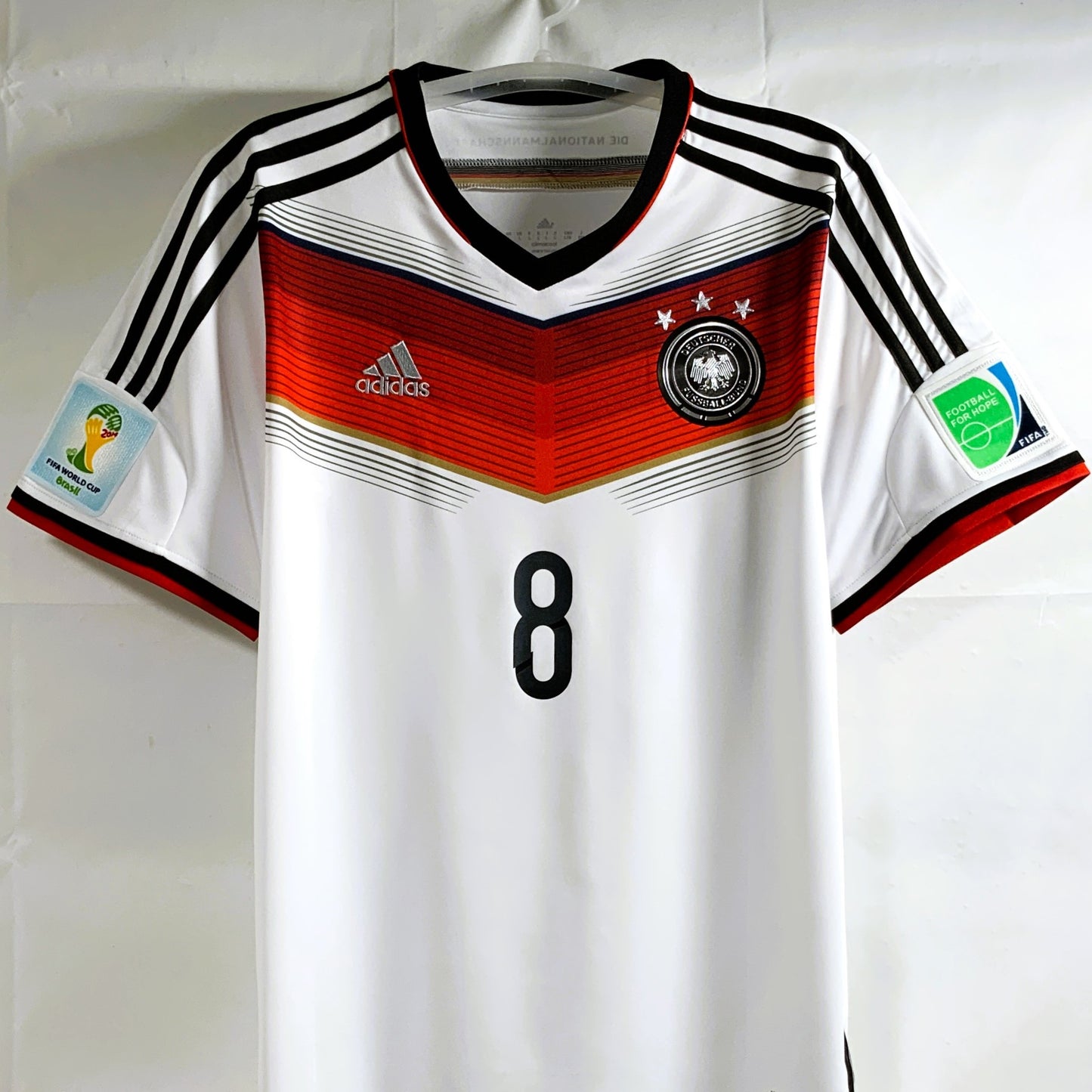 DFB Deutschland 2014, Heim-Trikot, 8 Mesut Özil